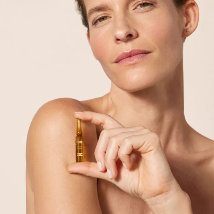 Imagen de Isdin Ampolla Instant Flash Efecto Liftig Inmediato 1 UN x   2 Ml